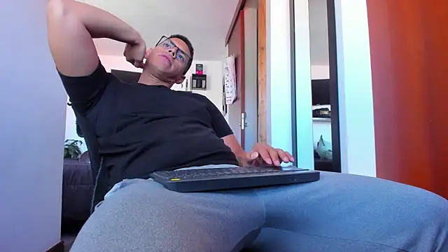  John Boy  online show from May 2026 07:06:02 PM