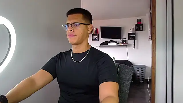  John Boy  online show from April 2026 07:06:02 PM