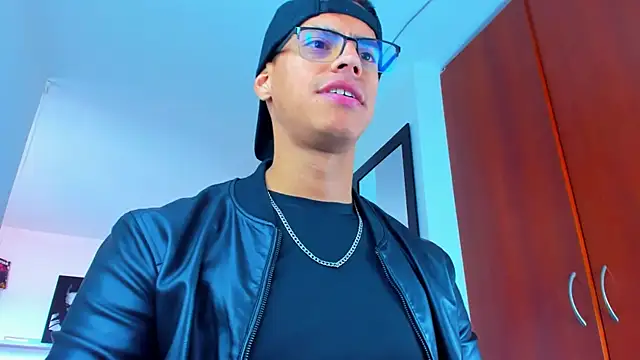  John Boy  online show from September 2025 07:03:01 PM