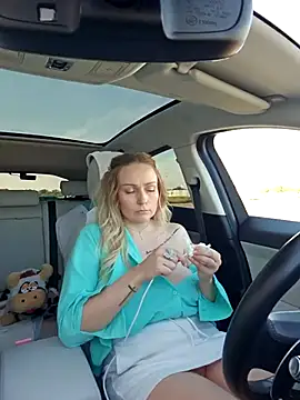 Bondgirl 013 online show from October 2025 12:17:01 PM