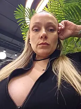 Bondgirl 013 online show from February 2026 03:30:02 PM