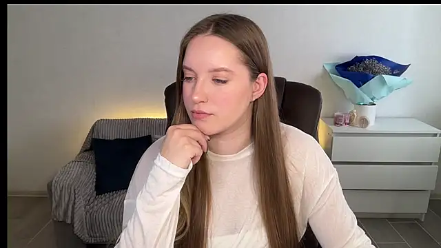 EvaMaddison online show from March 2026 06:15:02 AM