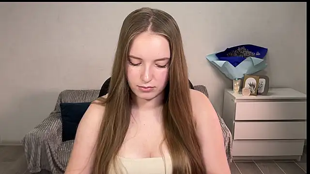 EvaMaddison online show from September 2025 07:03:01 PM