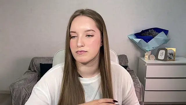 EvaMaddison online show from September 2025 08:20:02 AM