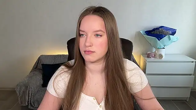 EvaMaddison online show from April 2026 07:26:01 AM