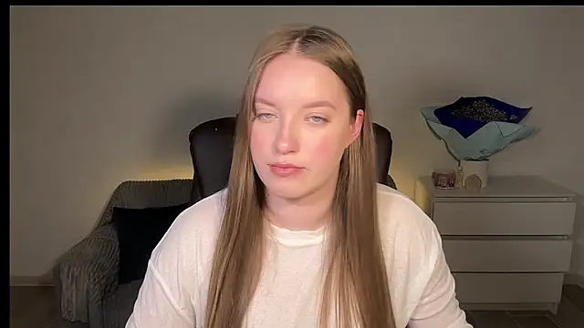 EvaMaddison online show from March 2026 05:01:02 PM