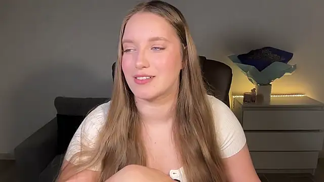 EvaMaddison online show from June 2026 07:51:02 PM