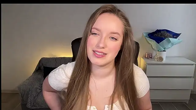 EvaMaddison online show from March 2026 07:24:02 AM