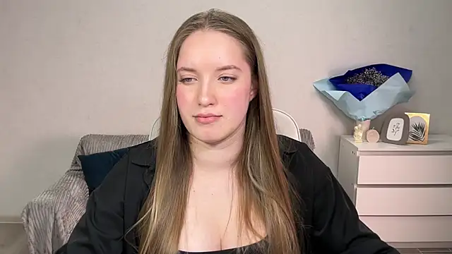 EvaMaddison online show from September 2025 06:12:02 PM