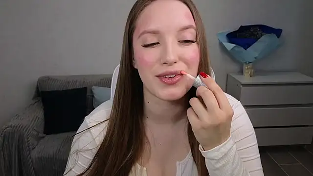 EvaMaddison online show from February 2025 05:24:01 AM