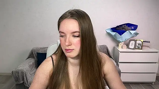 EvaMaddison online show from November 2025 07:08:01 AM