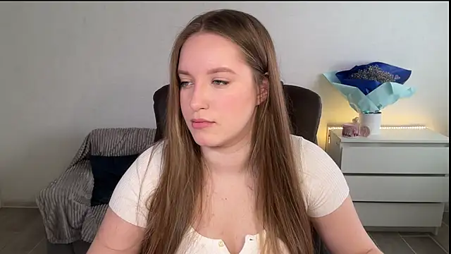 EvaMaddison online show from April 2026 05:55:01 AM