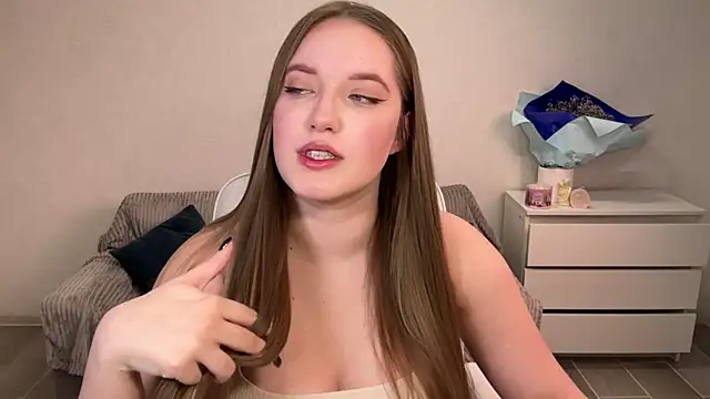 EvaMaddison online show from January 2026 04:43:02 PM