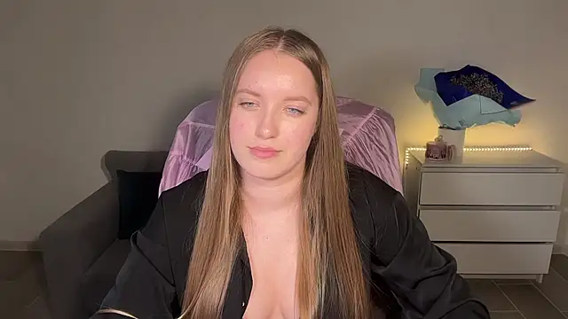 Snapshot of EvaMaddison chatting on July 2026 10:07:02 PM EvaMaddison online show from July 2026 10:07:02 PM
