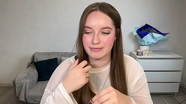 EvaMaddison online show from February 2026 05:12:02 PM