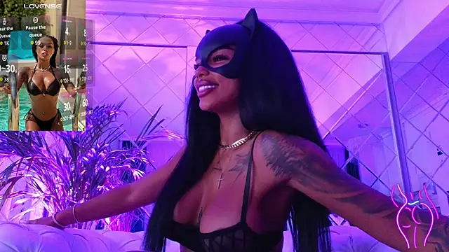 KimiBrown online show from October 2025 12:13:02 PM