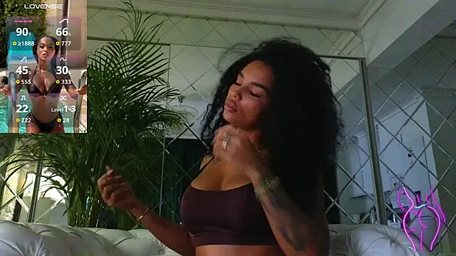 KimiBrown online show from November 2025 05:55:02 AM