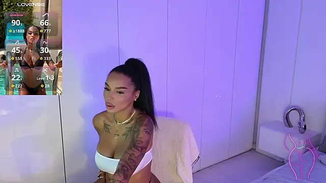 Snapshot of KimiBrown chatting on September 2025 10:11:01 AM KimiBrown online show from September 2025 10:11:01 AM