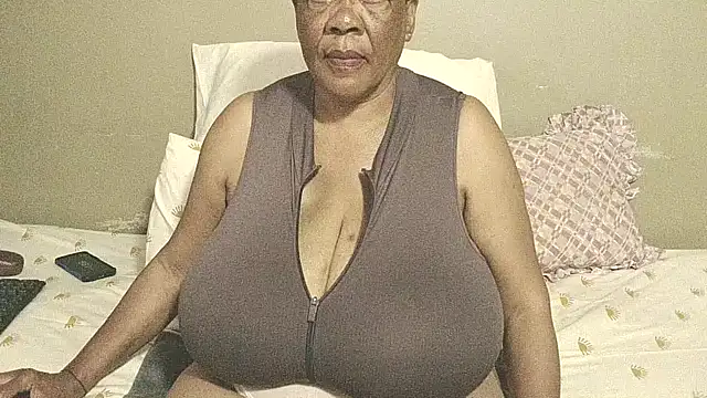 DairyQueen2 online show from March 2026 06:04:01 AM