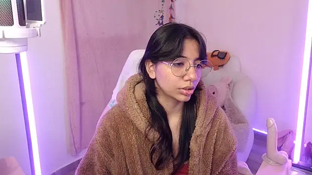 Snapshot of Nami_usagi chatting on October 2025 10:34:01 PM Nami usagi online show from October 2025 10:34:01 PM