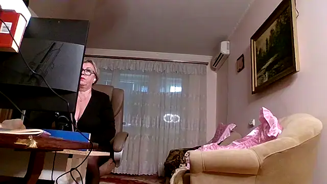Kallliina online show from October 2025 06:04:01 AM