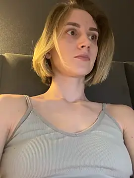 Snapshot of Feral_berry_8133 chatting on March 2025 02:37:02 AM Feral berry 8133 online show from March 2025 02:37:02 AM