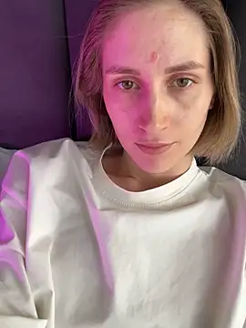 Snapshot of Feral_berry_8133 chatting on February 2025 06:00:01 AM Feral berry 8133 online show from February 2025 06:00:01 AM