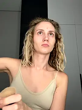 Snapshot of Feral_berry_8133 chatting on September 2025 08:18:02 PM Feral berry 8133 online show from September 2025 08:18:02 PM