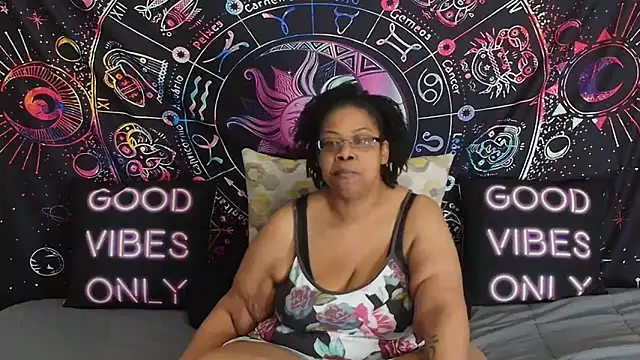 RenaeCumsAlot online show from March 2026 05:48:01 PM