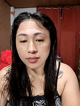 Snapshot of M_e_c_e_l chatting on November 2025 09:51:02 PM M e c e l online show from November 2025 09:51:02 PM