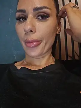 Lorettelorena online show from June 2026 12:22:01 PM