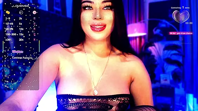 Thalia Cambridge online show from December 2025 01:50:02 AM