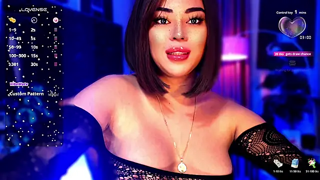 Thalia Cambridge online show from November 2025 09:31:01 PM