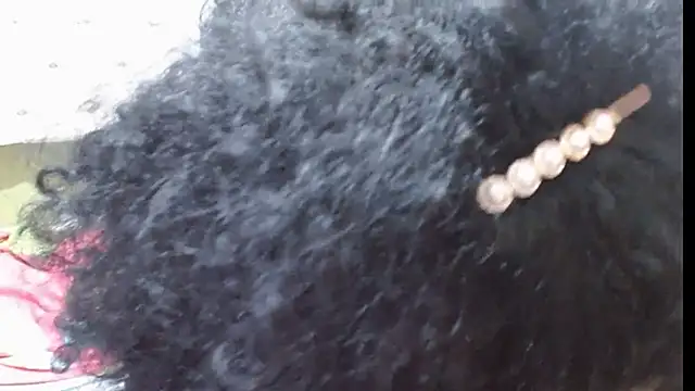 Snapshot of Diosasky chatting on November 2025 12:32:02 PM Diosasky online show from November 2025 12:32:02 PM