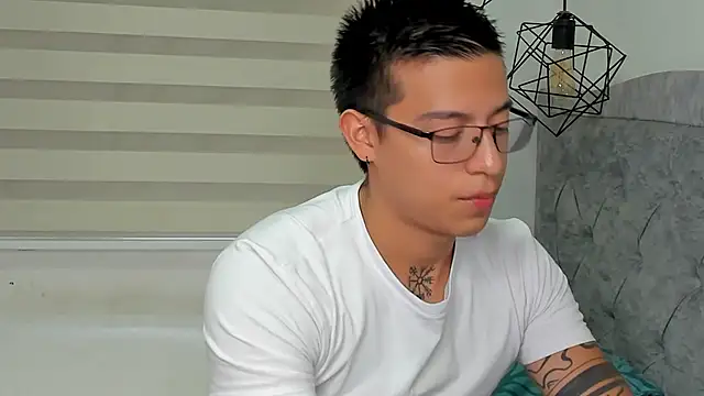 SIXXTOLOVE18 online show from February 2026 03:01:02 PM