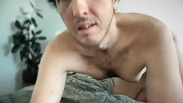 Snapshot of pixxxie_bottomz chatting on December 2024 04:37:01 PM pixxxie bottomz online show from December 2024 04:37:01 PM