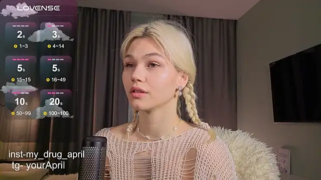 Snapshot of MyApril chatting on October 2025 03:09:01 AM MyApril online show from October 2025 03:09:01 AM