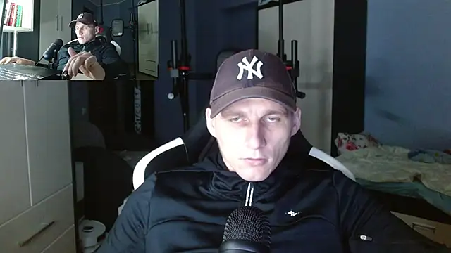 PoliglotJoe online show from October 2025 12:33:01 AM