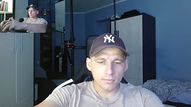 PoliglotJoe online show from October 2025 07:21:01 AM