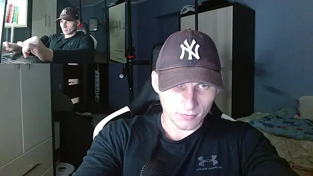 PoliglotJoe online show from October 2025 02:46:02 AM