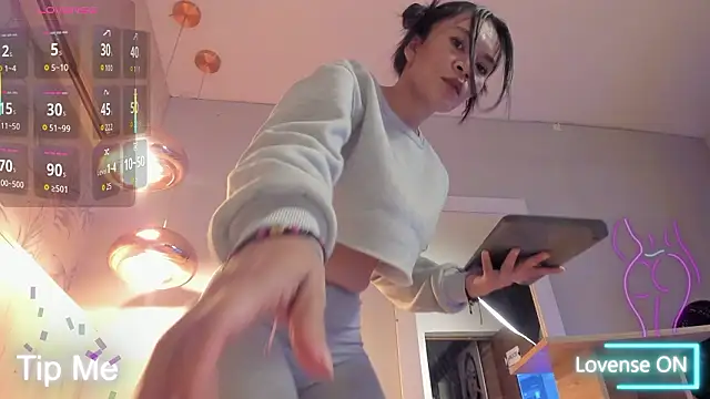 bonie lov online show from February 2026 10:31:02 PM