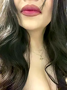 Snapshot of KateLatorre chatting on September 2025 09:13:02 PM KateLatorre online show from September 2025 09:13:02 PM