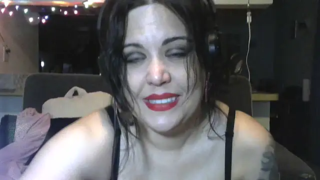 Mistimoon online show from November 2025 03:56:02 AM