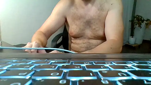 Horney boy86 online show from September 2025 10:28:02 PM