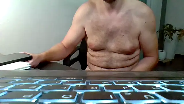 Horney boy86 online show from September 2025 10:15:01 PM