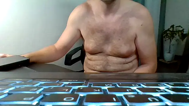 Horney boy86 online show from September 2025 11:04:02 PM