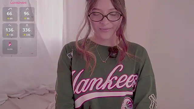 HannaMoom online show from March 2026 10:36:01 PM