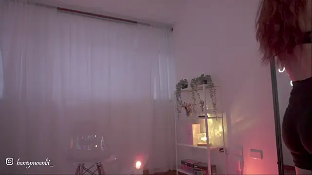 HannaMoom online show from October 2025 10:46:02 PM