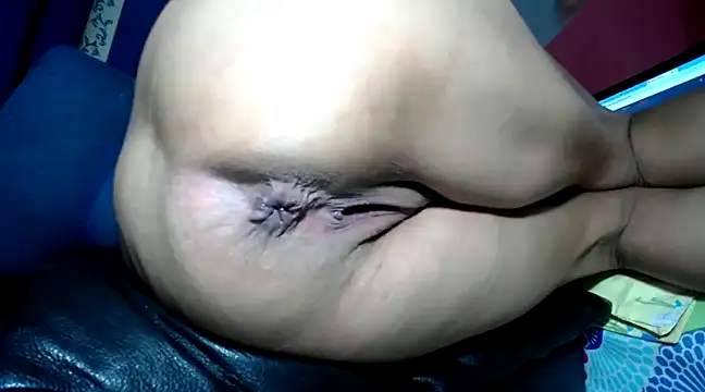 Vanessasweet2304 online show from December 2024 08:05:02 PM