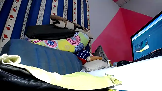 Vanessasweet2304 online show from March 2025 08:51:01 PM